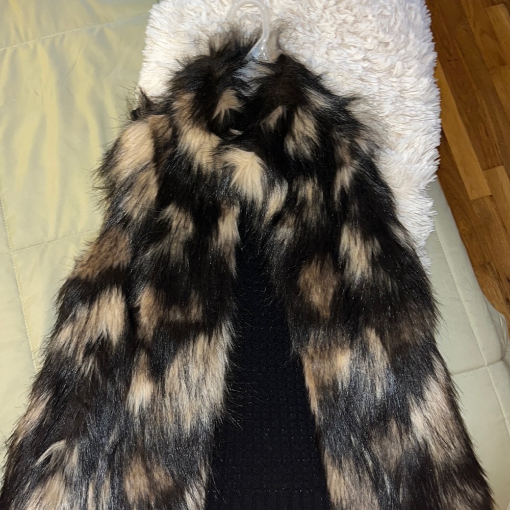INC PP faux fur vest